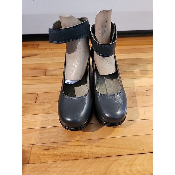 Fly London Silver Gray Wedge Women Size 39 (8-8.5) Ankle Strap Black - Picture 2 of 8